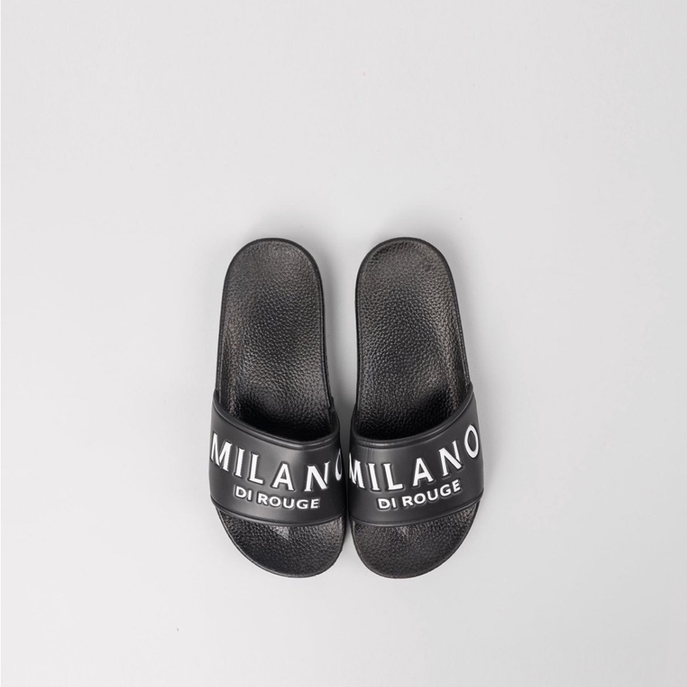 Milano Di Rouge Slides